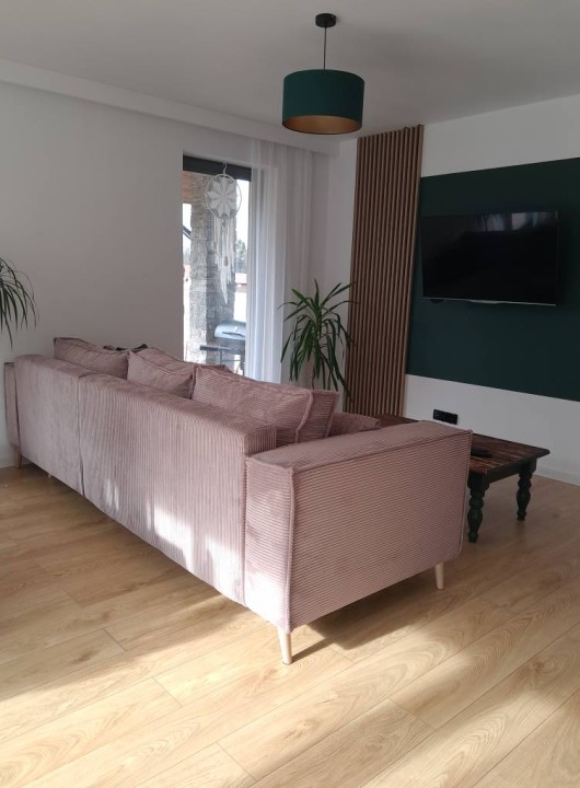 Narożnik rozkładany NOVU-N drewniane nóżki funkcja spania LEWY / PRAWY sztruks automat pojemnik na pościel L-kształt KOLORY (id: 60)