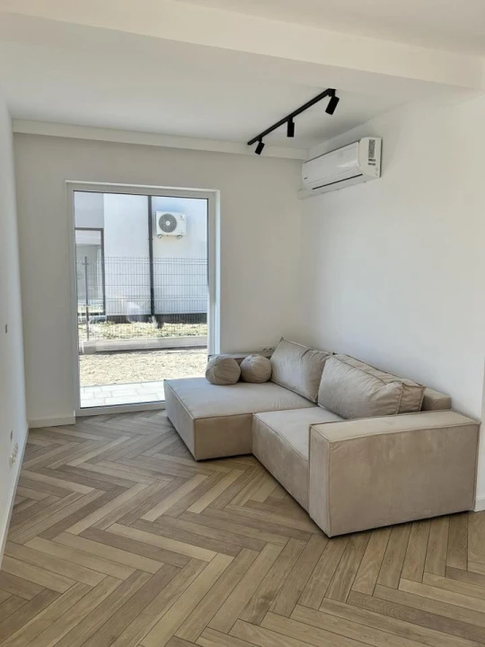 narożnik novu mini w tkaninie welur tiffany we wnętrzu